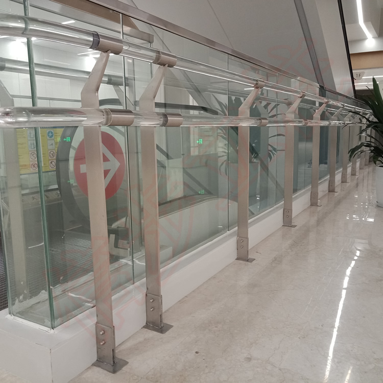 Cột thép không gỉ Walking cung cấp an ninh cho lan can rỗng của Bệnh viện Nhân dân Thái Châu
