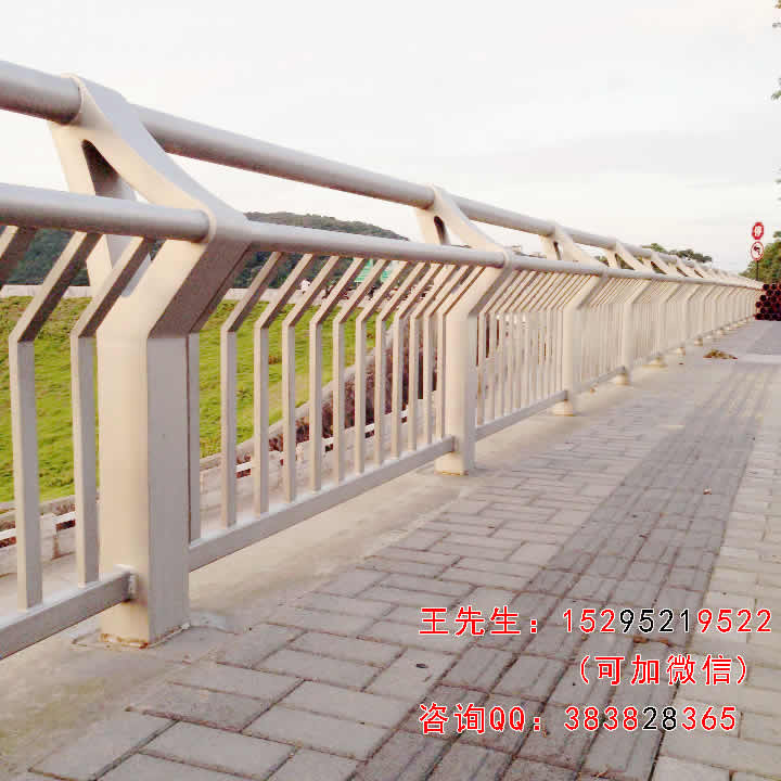 Cột thép không gỉ Walking được sử dụng trong cầu công viên đất ngập nước quốc gia Ikezhou
